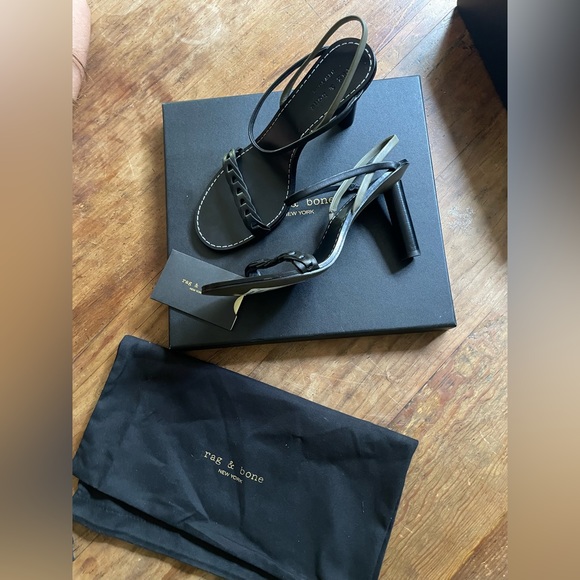 Rag & Bone Infinity High Heel - Picture 1 of 4